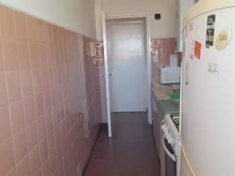 ALQUILADO.Alquiler por 12 meses departamento 2 ambientes en Miramar. Edificio Loberia