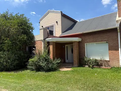 Casa en Venta en Weekend, USD 120.000