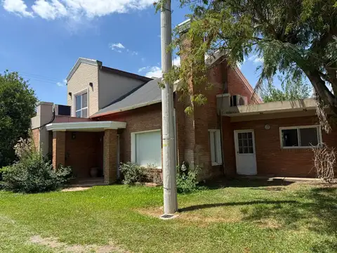 VENTA  CASA  4 AMB CLUB DE CAMPO WEEKEND ESCOBAR