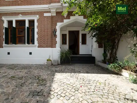 Casa en Venta con 1 cochera