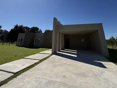 Casa  en Venta en Luján, G.B.A. Zona Oeste, Argentina