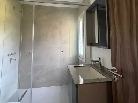 Casa  en Venta en Luján, G.B.A. Zona Oeste, Argentina