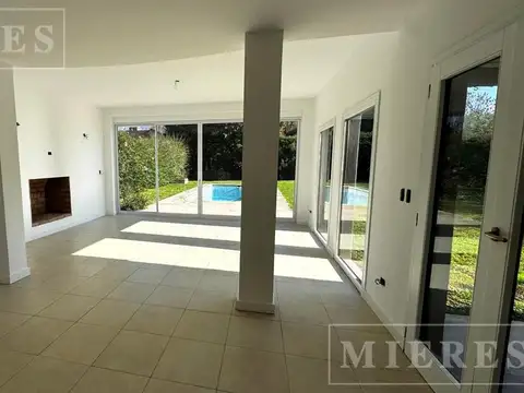 Casa en Alquiler de 3 dormitorios