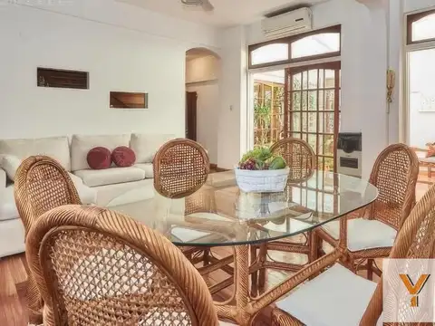 Depto Tipo Casa 5 ambientes con 2 baños