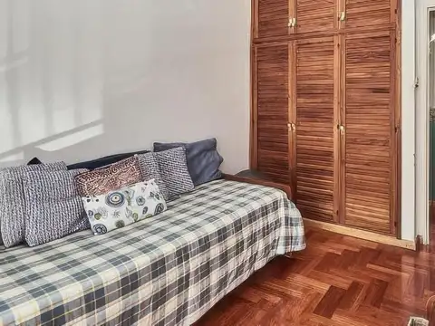 Depto Tipo Casa en Venta con 1 cocheras