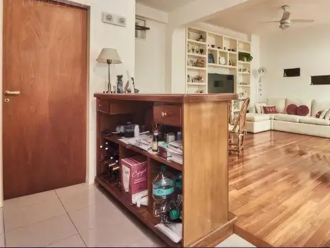 Depto Tipo Casa en Venta de 5 ambientes