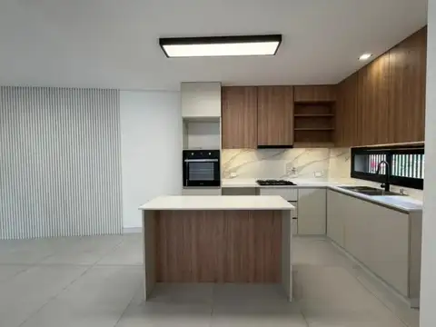 Casa 4 Amb A Estrenar Cochera Y Patio