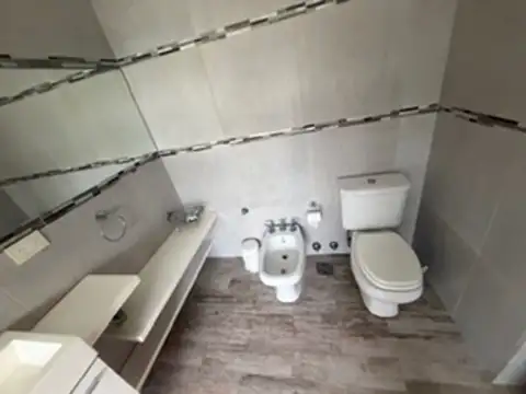 VENTA CASA 8 AMBIENTES  CHACRAS DE LA CRUZ CAPILLA