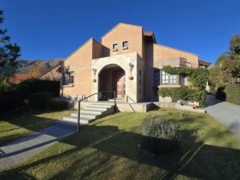 Espectacular Casa de categoria en Rincon del Este 