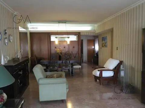 Departamento en Venta de 4 ambientes