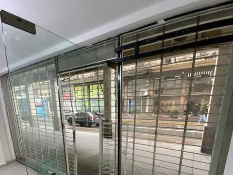 Maipu 700