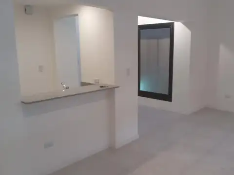 Vidt 1700, Piso PB
