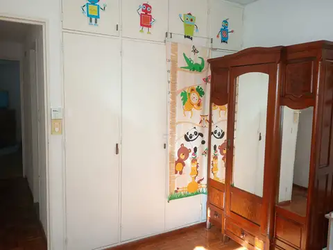 3 de febrero 100, Piso 05