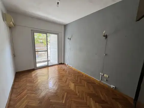 Departamento 5 ambientes con 2 baños