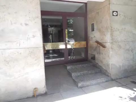 Alquiler departamento 3 ambientes al frente con balcon