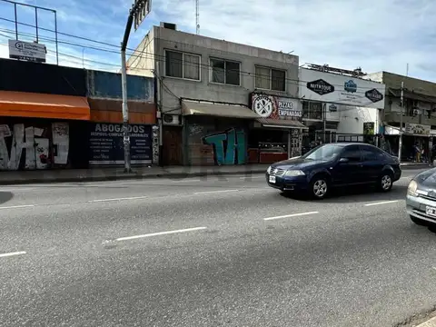 TUPAC AMARU 100, Piso 0