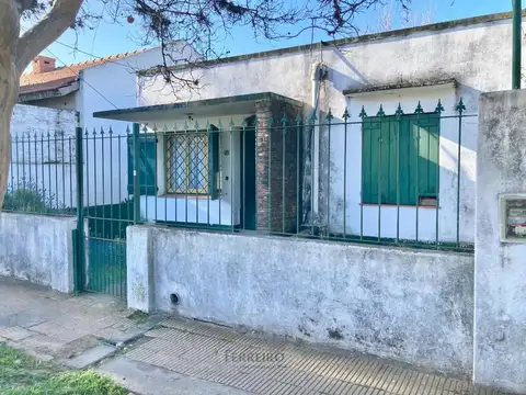 CASA TRES AMBIENTES  EN VENTA -SAN MIGUEL