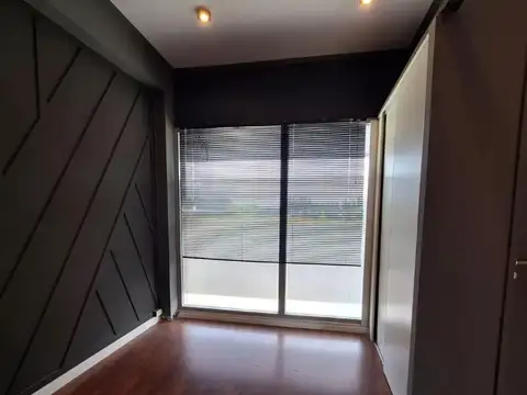 Oficina en Venta en Dique Luján, USD 85.000
