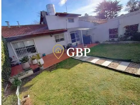 Casa en venta en Barrio Luis Guillón