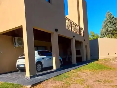 Av los Puquios , Piso 1