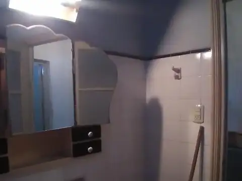 Terreno/casa en venta a demoler/reciclar Pje Newton 1400