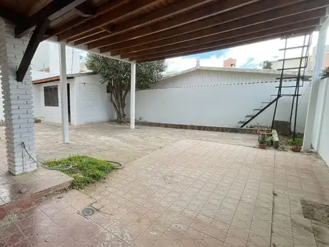 Casa en Alquiler de 3 dormitorios