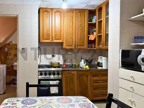 Casa 2 dormitorios+ Local Comercial en Centro, Rosario | Balcarce 1300