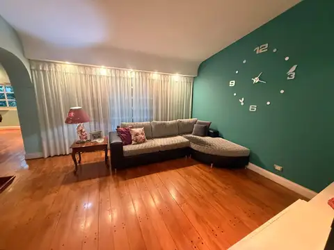 Casa 4 ambientes con 4 baños