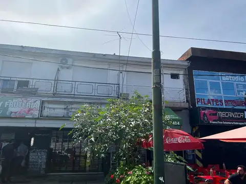 Av. Fleming 922 1° B