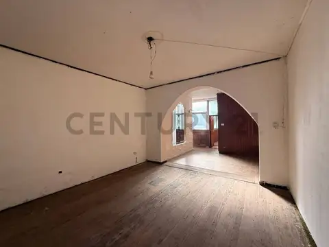 Depto Tipo Casa 5 ambientes con 1 baño
