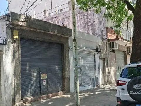 VENTA LOCAL A LA CALLE CON BAÑO VILLA DEL PARQUE