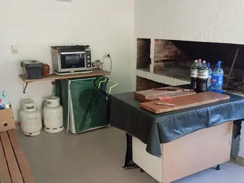 Casa en Venta en Los Hornos, USD 95.000
