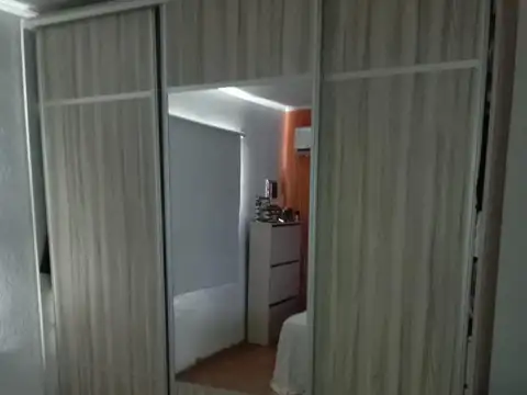 CASA EN VENTA LOS HORNOS 58 E/ 166 y 1678 QUINCHO PILETA