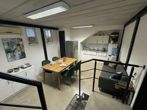 Venta PH 2 ambientes sin expensas en Villa Urquiza (ideal oficina)