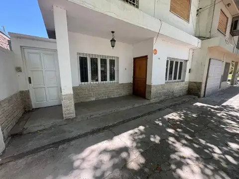 Casa en Venta, 2 dormitorios, centro de San Rafael