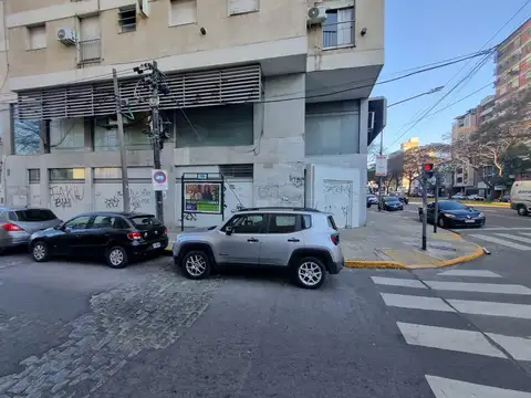 Av. Maipú  3095