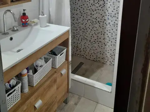 Depto Tipo Casa en Venta en Castelar Norte, USD 80.000