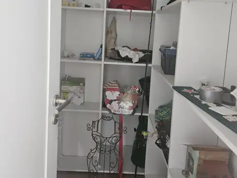 CASA EN ALQUILER 4 AMBIENTES EN LAS CASUARINAS AMOBLADO