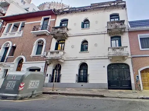 Doctor Emilio Ravignani 2500