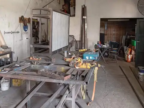 Galpon en Venta en Villa Del Prado, USD 85.000