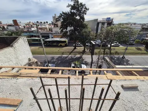 Avenida Presidente Bernardino Rivadavia 600