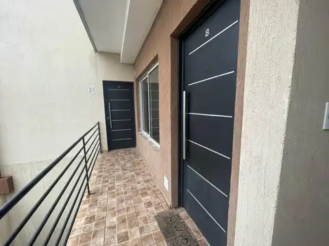 Casa en Venta en Castelar, USD 75.000