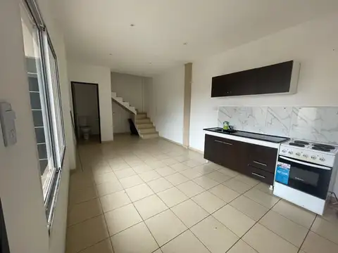 Casa 3 ambientes con 2 baños