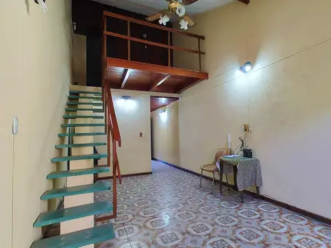 Depto Tipo Casa 2 ambientes con 1 baño