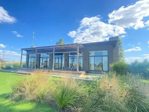 VENTA TERRENO BARRIO CERRADO NAUDIR ESCOBAR