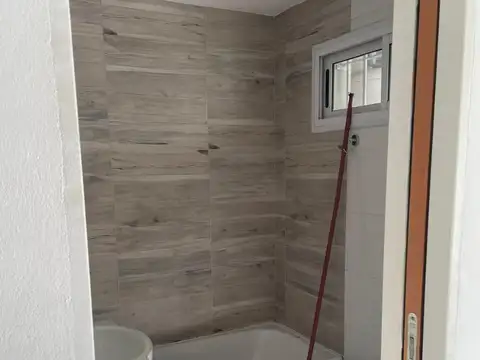 Departamento en Alquiler en Villa Luzuriaga, $ 400.000
