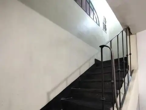 Departamento 6 ambientes con 2 baños