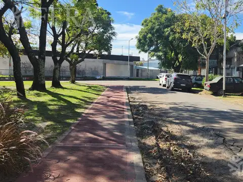 Terreno en Venta 20  mts Fondo