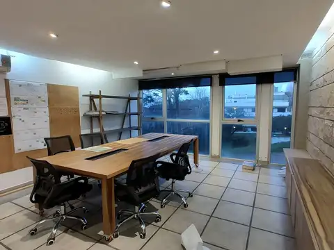Eolo 100, Piso 1