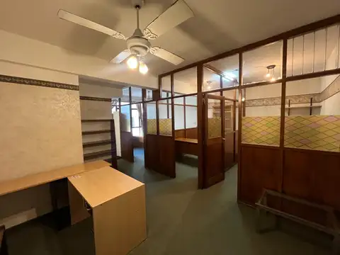 Luminosa Oficina en VENTA San Nicolas/Bajas expensas